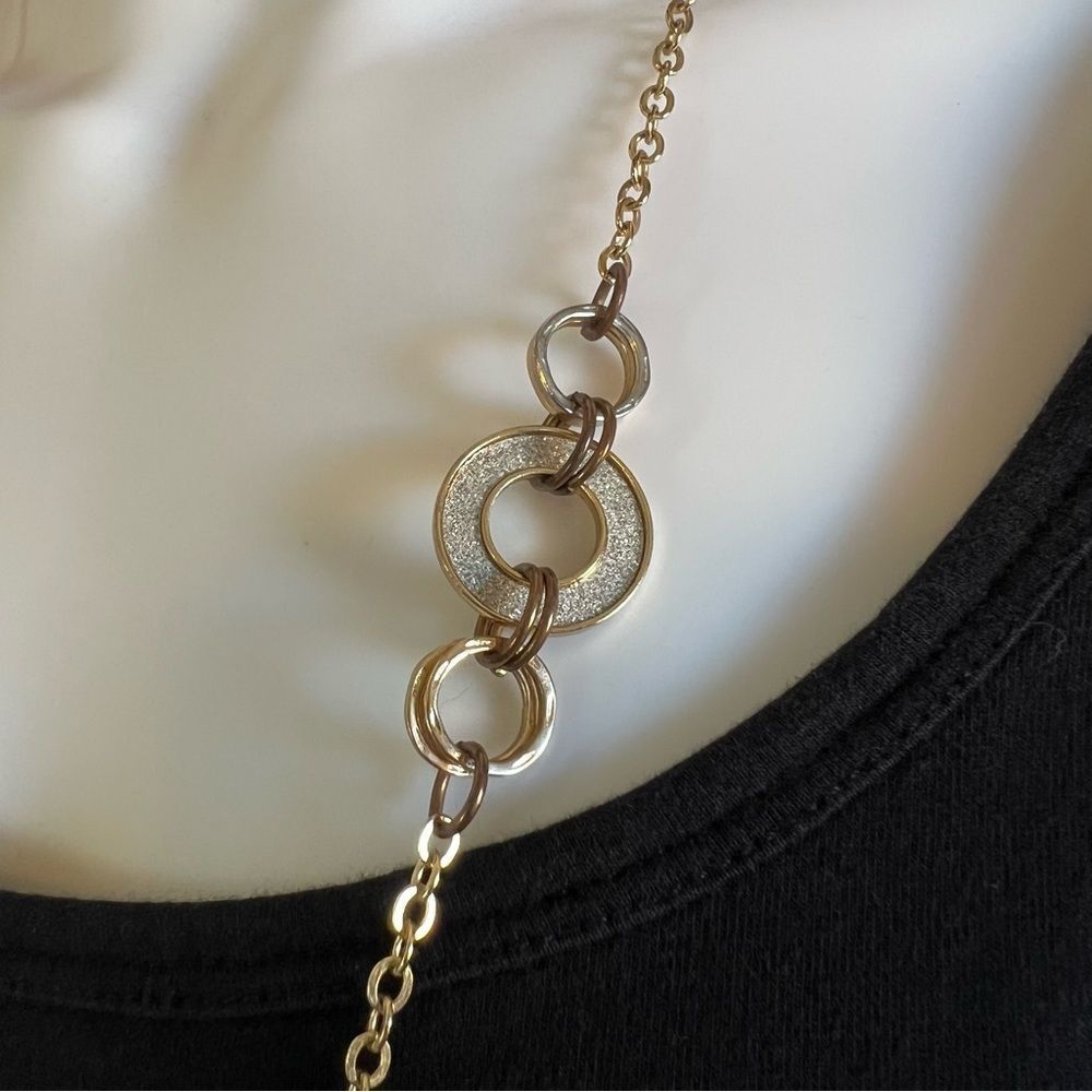 Gold Sparkle Circle Cluster Necklace - Picture 2 of 6
